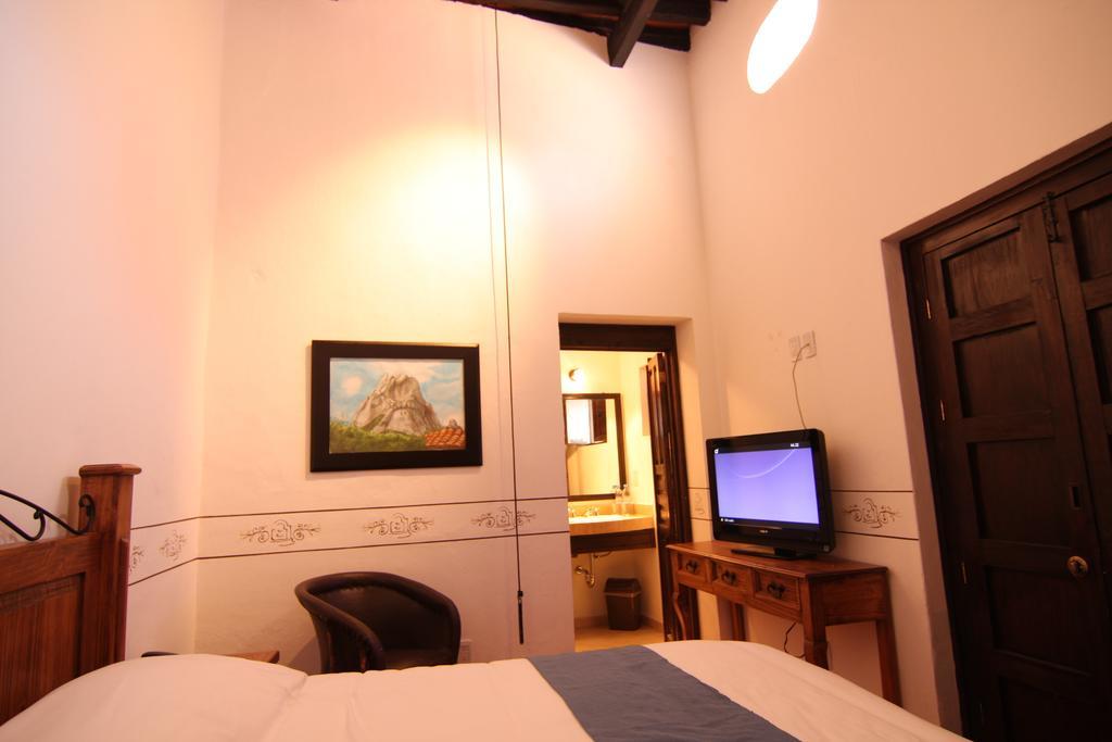 Hotel Villa Del Villar Queretaro Bagian luar foto