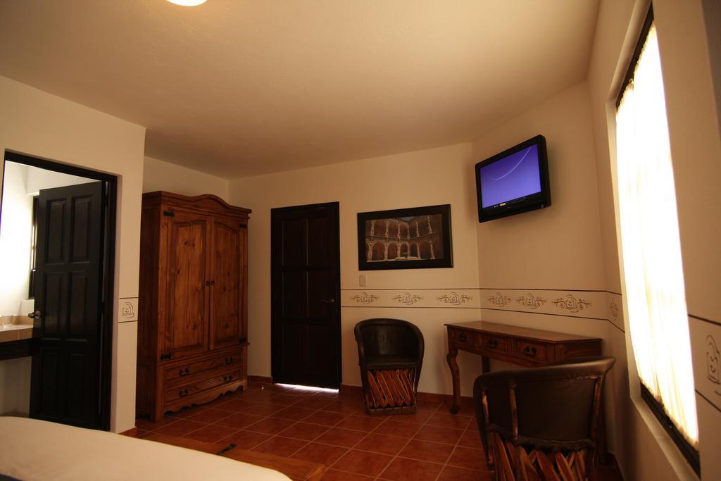 Hotel Villa Del Villar Queretaro Bagian luar foto